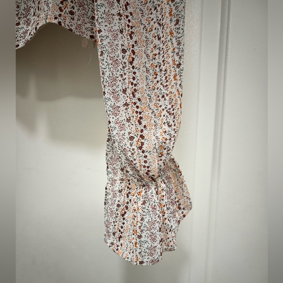 Molly Green Floral Crop Top - Picture 7 of 10